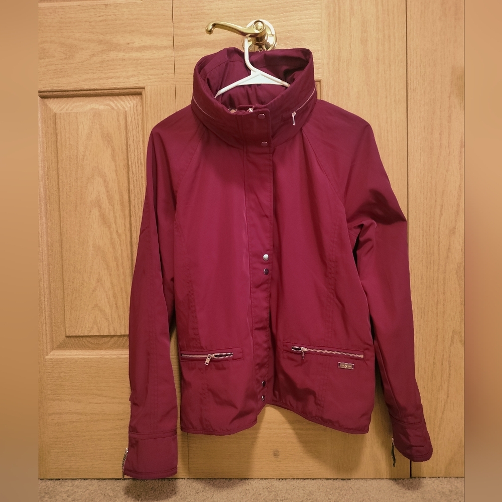 Abercrombie and Fitch Premium Quality Raincoat Windbreaker Jacky Red Size Large